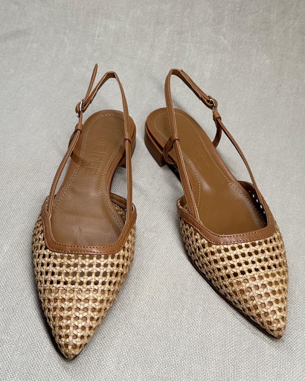 JULiE DEE slingback flat sandals