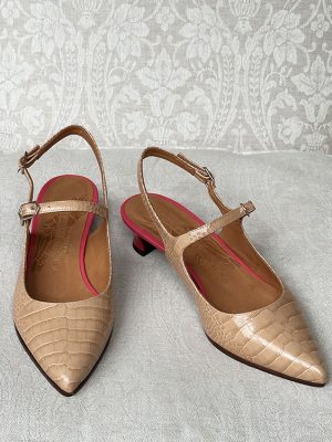 Chie Mihara Hedia slingback pumps