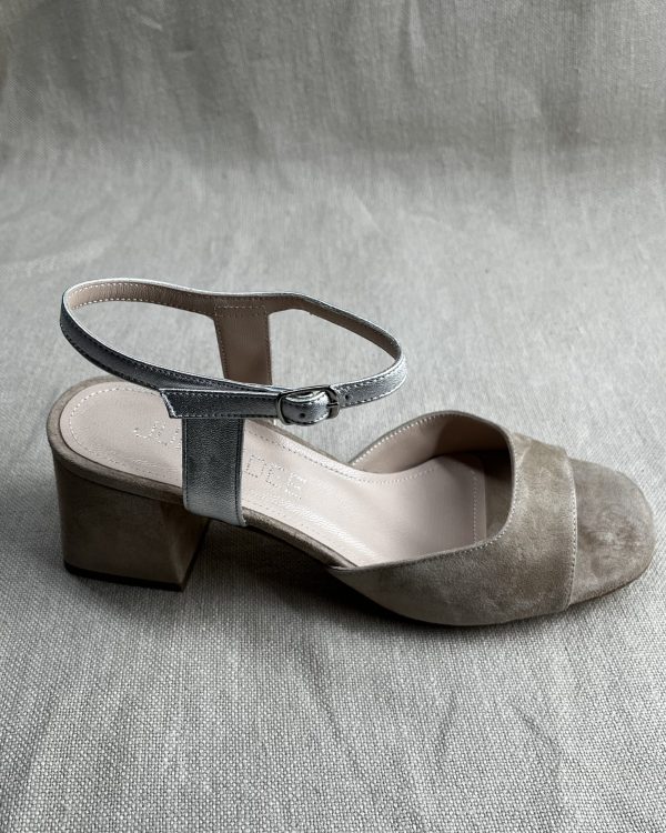 JULiE DEE suede block heel sandals - Image 2