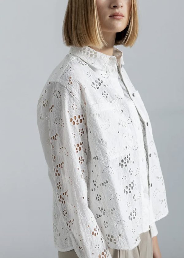 Project AJ117 Hannie Broderie Anglaise Shirt