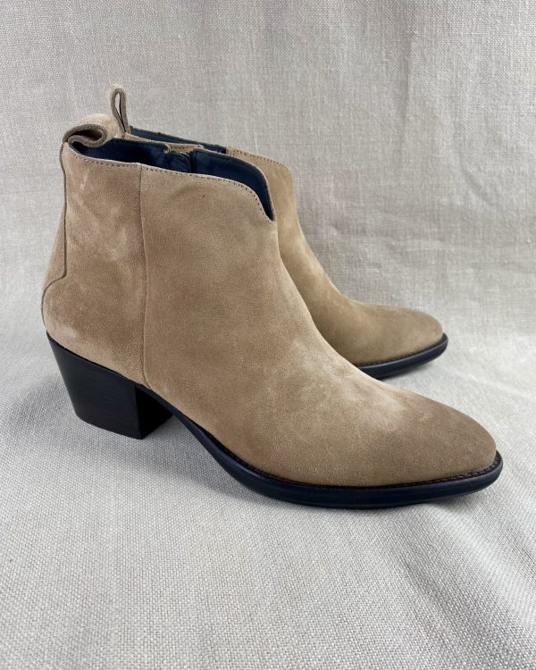 Triver Flight low cowboy boots