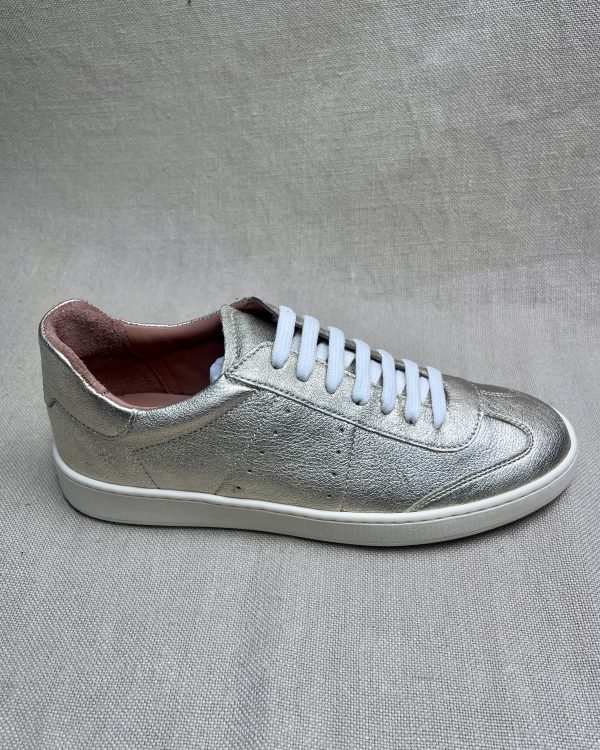 Triver Flight Gold Metallic Sneakers - Image 2