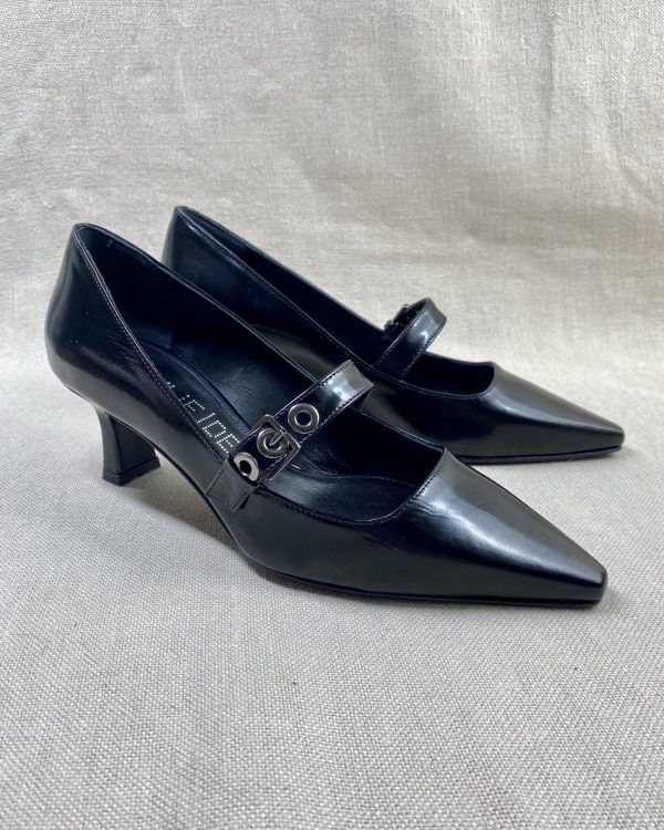 JULiE DEE leather pumps