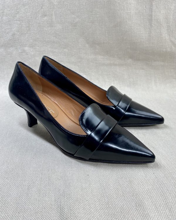 JULiE DEE leather pumps