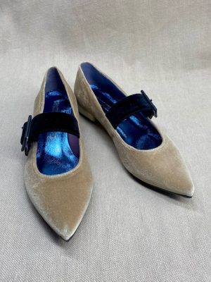 Stringart point toe flats