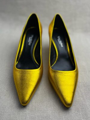 The Seller Tomaia pumps