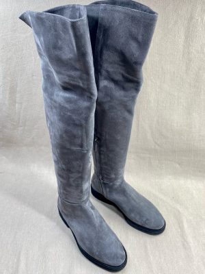 JULiE DEE over-the-knee boots