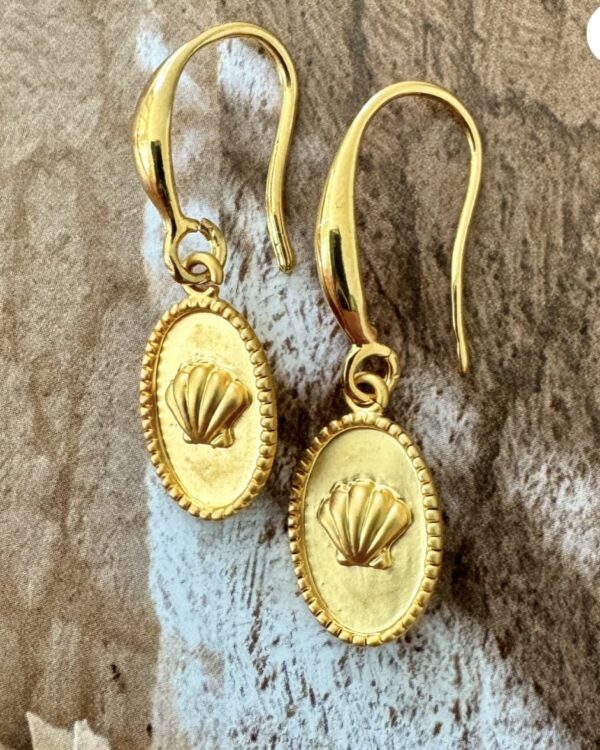 NicoNico by Bougainvillea Cafe Amaci Earrings