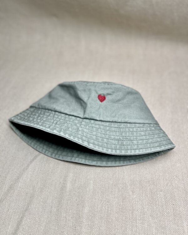 DÉJÀ Bucket Hat