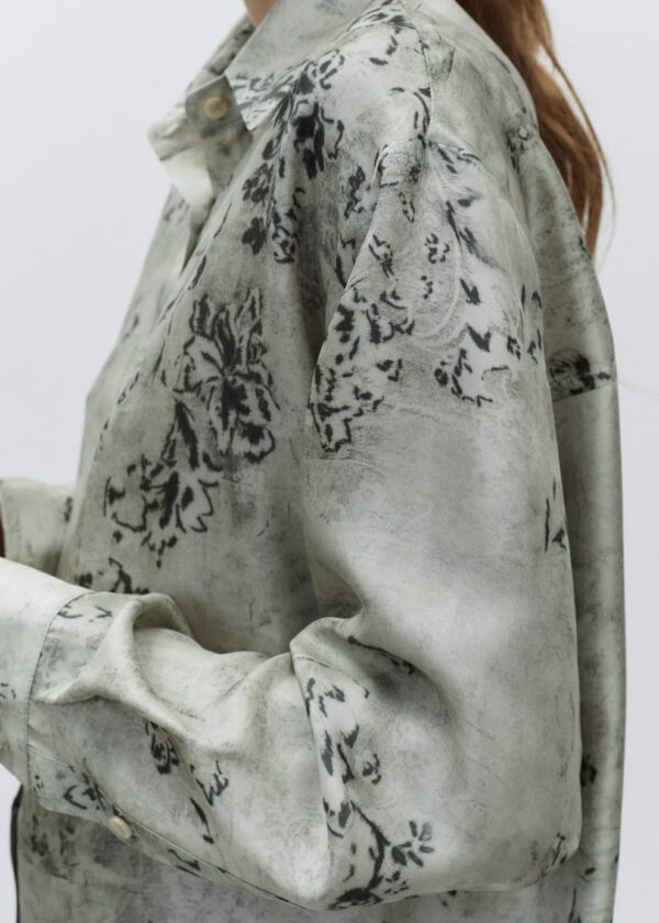 Alysi Tapestery Silk Blouse - Image 3