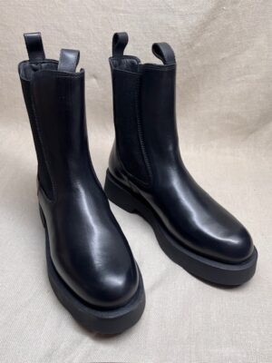Poeve Asiago Chelsea Boots