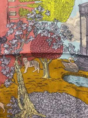 Inoui Editions Carre Scarf