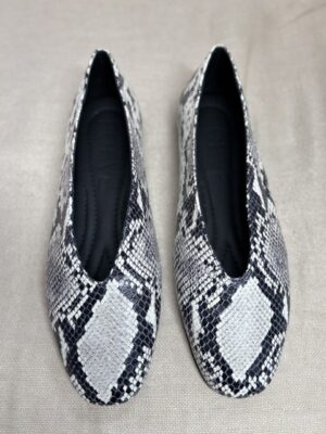 Poeve slip ballerina flats