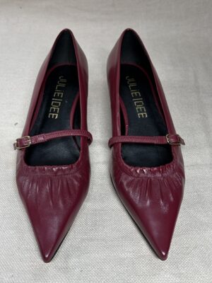 JULiE DEE Mary-Jane leather pumps
