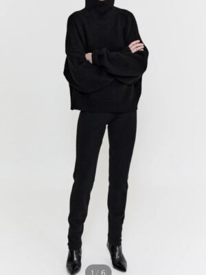 LIYA ANTWERP Assured Turtle-neck